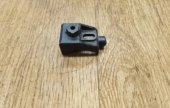 Land Rover Range Rover Sport L494 Radiator mount bracket LR062331