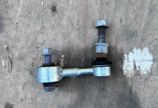 Lexus UX Rear anti-roll bar/stabilizer link 