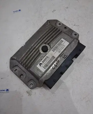 Renault Clio III Engine control unit/module ECU 8200461733