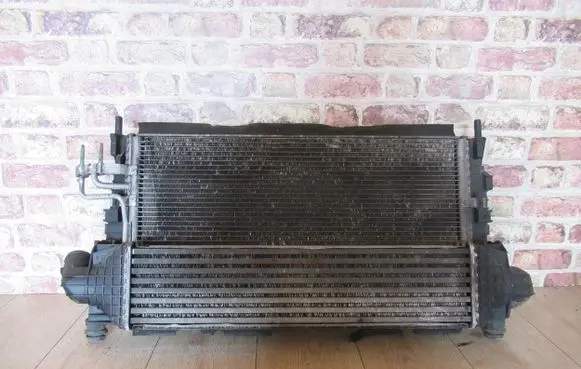Ford Focus Coolant radiator