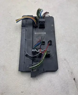 Mercedes-Benz Sprinter W906 Fuse module A9069003502 A9069024301 A9069014500