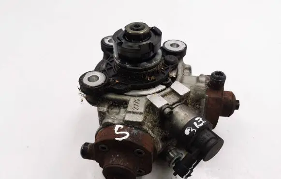 Volvo V60 Fuel injection high pressure pump 0445010618 31272896 110928