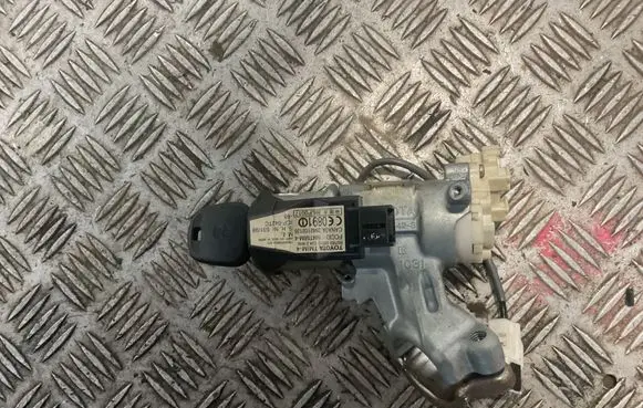 Toyota RAV 4 (XA20) Ignition lock