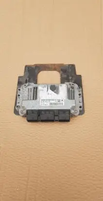 Citroen C4 I Engine control unit/module 9657595880