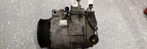 Mercedes-Benz CLS C219 Air conditioning (A/C) compressor (pump)
