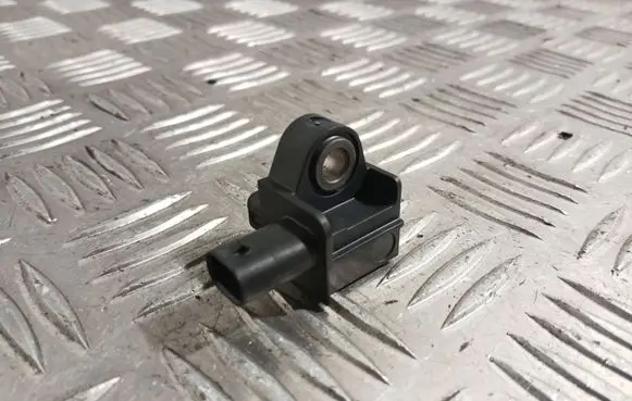 Skoda Rapid (NH) Airbag deployment crash/impact sensor 34D959351