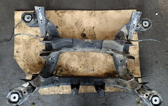 BMW X6 E71 Rear subframe 