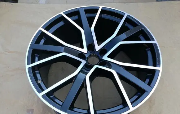 Audi Q8 R22 alloy rim 4M8601025AQ