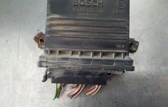 Audi A6 S6 C5 4B Parking PDC control unit/module 8698835311