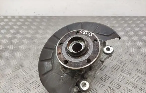Volkswagen PASSAT CC Front wheel hub 3C0407258
