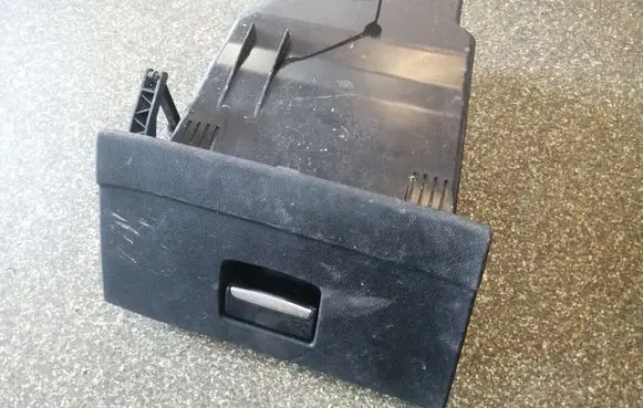 Ford Mondeo MK IV Glove box 7S71A06010