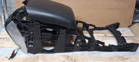 Mercedes-Benz R AMG W251 Armrest A2516800855 18112459