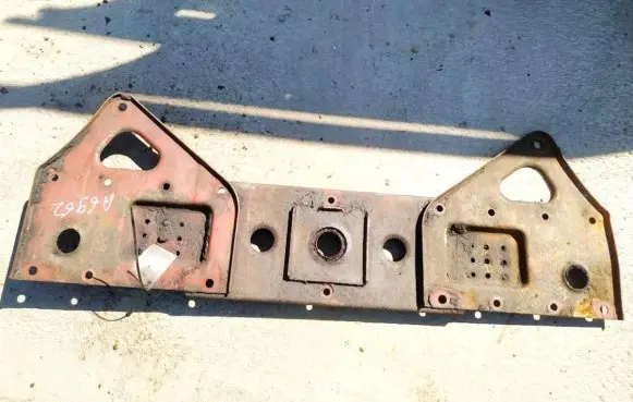 Iveco Daily 40.8 Engine mounting bracket