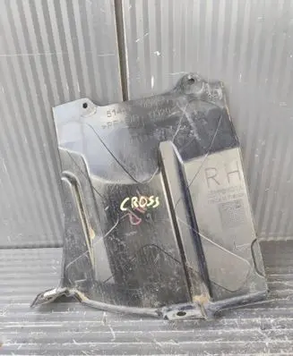 Toyota Yaris Cross Engine splash shield/under tray 514410D450