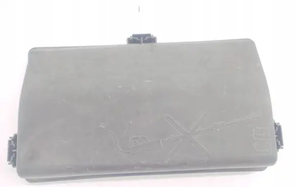 Opel Insignia A Fuse box cover 13222784