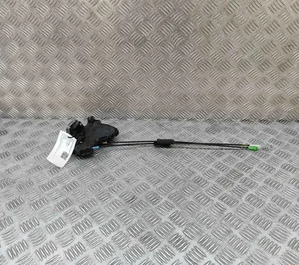 Lexus CT 200H Front door lock 6903042221 A046693