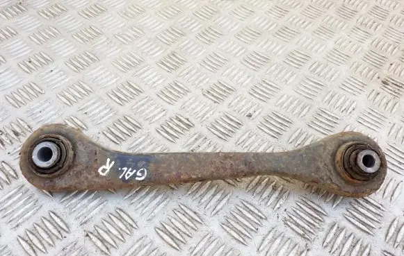 Rear control arm