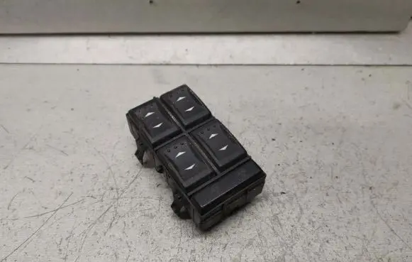 Ford Mondeo Mk III Electric window control switch 3S7T14A132BA