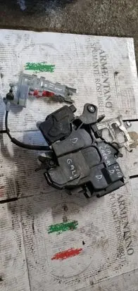 KIA Carnival Rear door lock