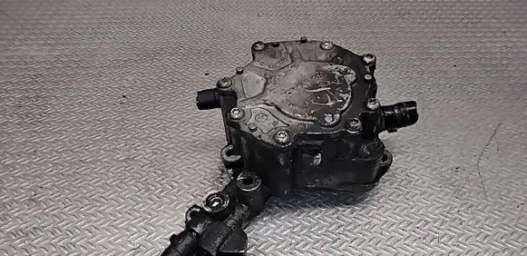 Volkswagen Touran I Vacuum pump 038145209C