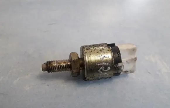Hyundai H200 Brake pedal sensor switch