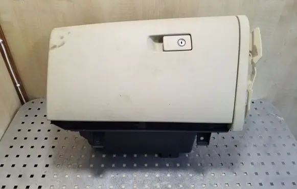 Volvo XC60 Glove box 30755902