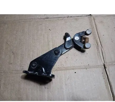 Volkswagen Caddy Sliding door lower roller guide/hinge 2K0843398A S355MC3011
