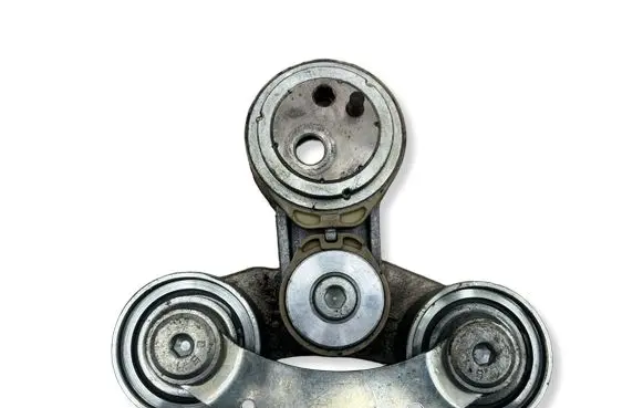 Volvo V60 Generator/alternator belt tensioner 31339090
