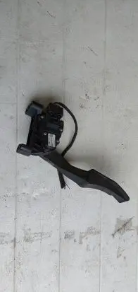 Opel Zafira A Accelerator throttle pedal