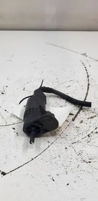 Opel Astra K Windscreen/windshield washer pump 13349273 430036418