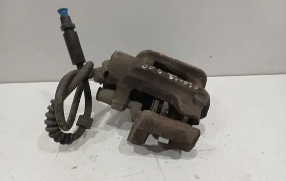 BMW 1 F20 F21 Front brake caliper W09104