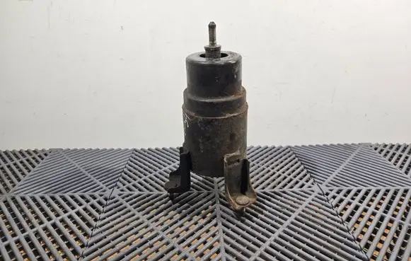 Lexus RX 330 - 350 - 400H Engine mount bracket