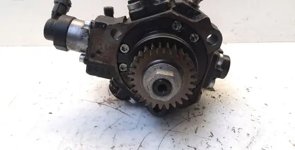 Renault Trafic II (X83) Fuel injection high pressure pump 8200912103