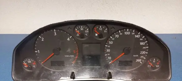 Audi A6 S6 C5 4B Speedometer (instrument cluster) 4B0920900J 110008947013