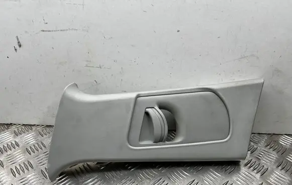 Skoda Octavia Mk2 (1Z) (B) pillar trim (top) 1Z0867285Q 1Z0867293C