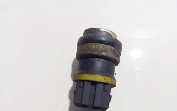 Coolant temperature sensor