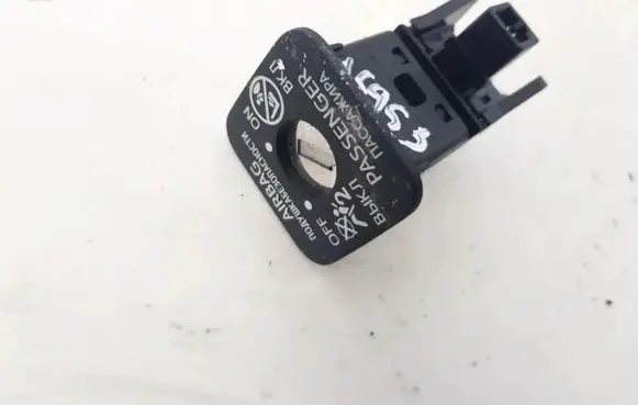 Toyota Prius (XW30) Passenger airbag on/off switch 2091k34