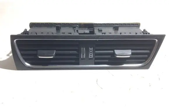 Audi A5 Sportback 8TA Dash center air vent grill 8T2820951D