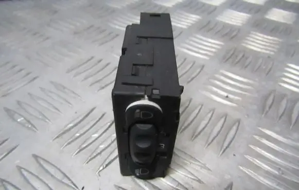 Renault Megane I Headlight level height control switch 7700841235