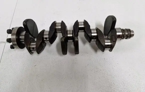 Renault Clio IV Crankshaft HRA22757