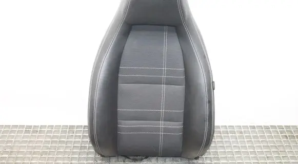 Mercedes-Benz CLA C117 X117 W117 Front driver seat 