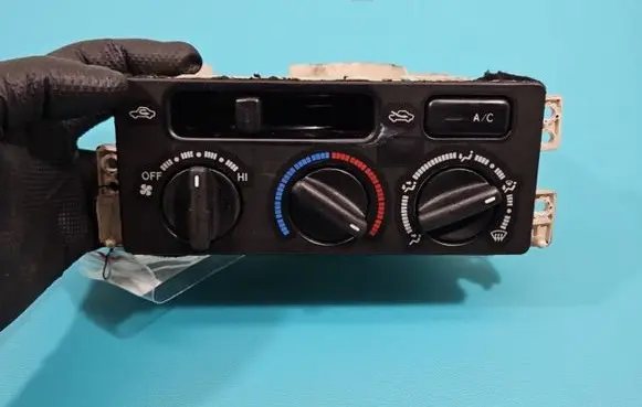 Toyota Avensis T220 Climate control/heater control trim 7011.11A IMPRK1411381