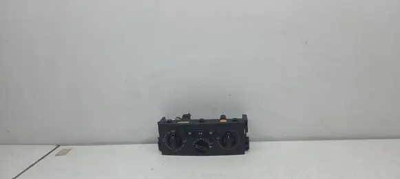 Peugeot 207 Climate control unit 69910004