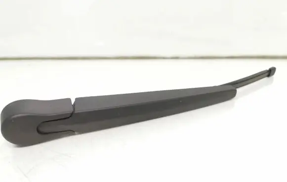 BMW 3 E90 E91 Rear wiper blade 7118206 61627118206 7142604