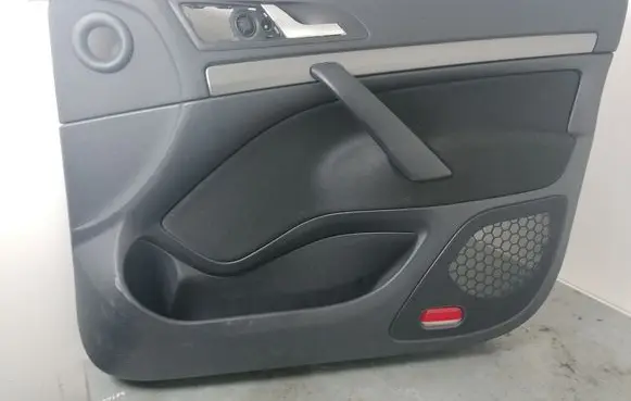 Skoda Octavia Mk2 (1Z) Front door card panel trim 1Z1867006BM