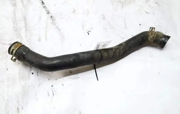 Volkswagen PASSAT B3 Engine coolant pipe/hose