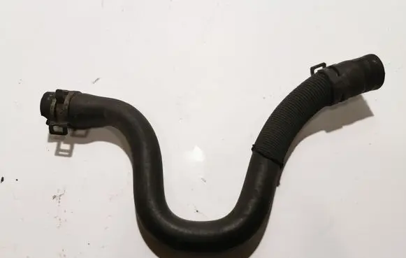 Mercedes-Benz B W245 Engine coolant pipe/hose A1695010782