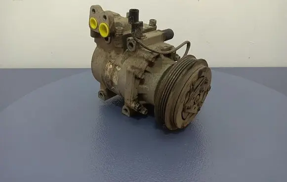KIA Sportage Air conditioning (A/C) compressor (pump) 89082