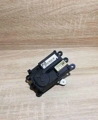 Mazda 626 Air flap motor/actuator GA601T001C