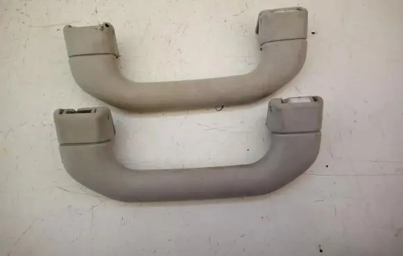 Seat Ibiza II (6k) Front interior roof grab handle